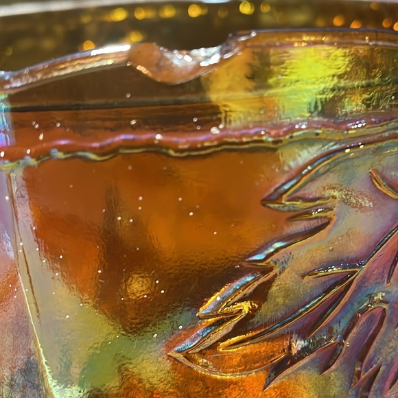 Large Marigold Carnival Glass Vase - Picture 6 of 6